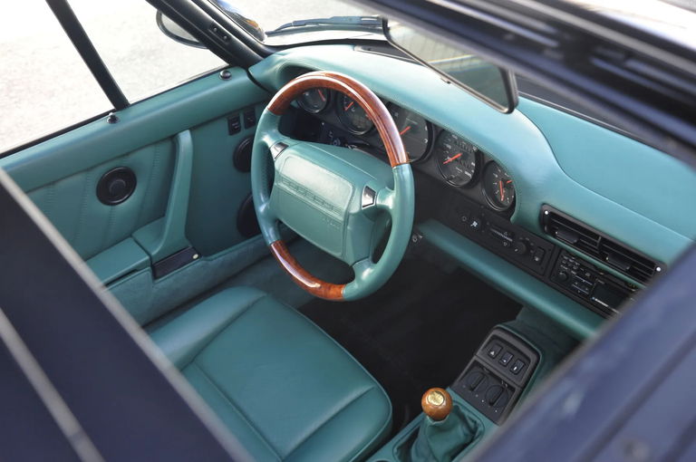 Porsche 964 Carrera 4