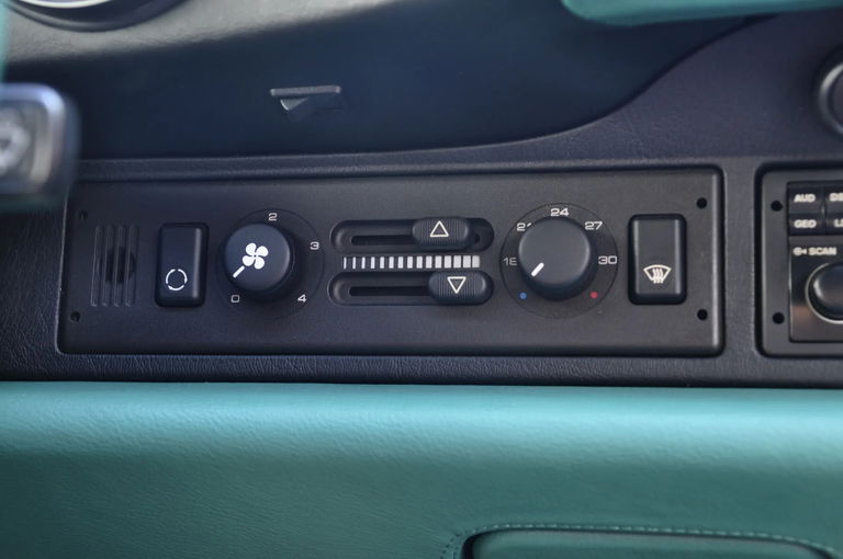 Porsche 964 Carrera 4