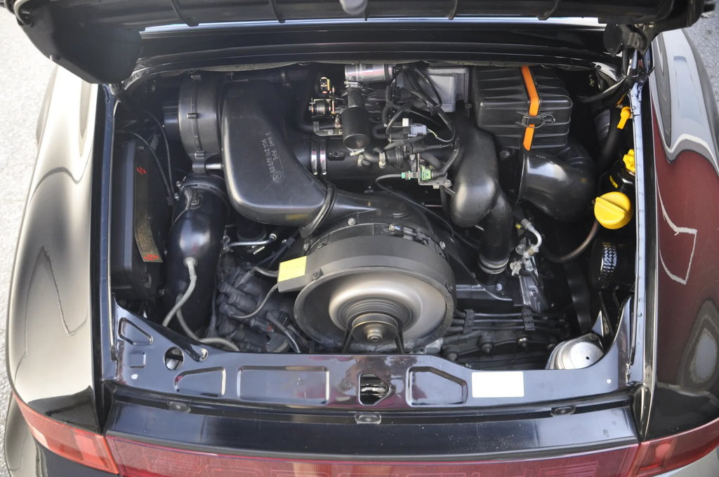 Porsche 964 Carrera 4