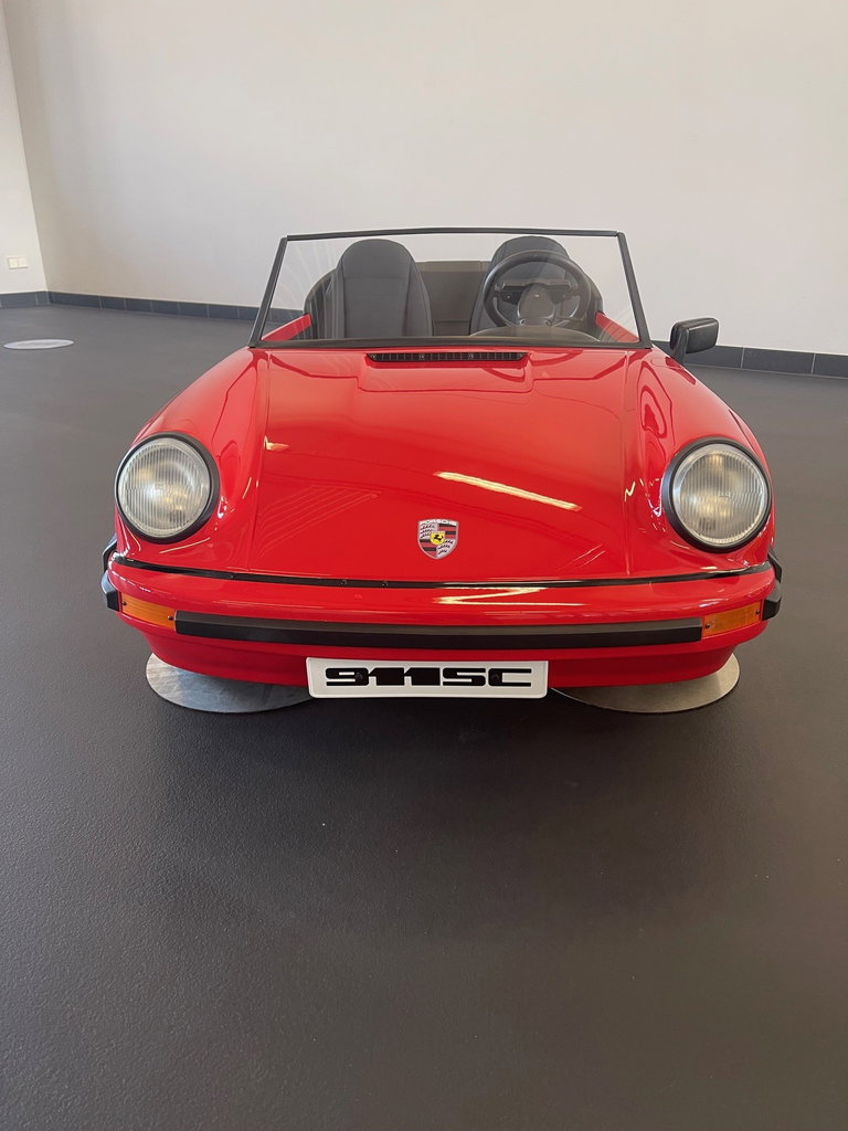 Porsche 911 Junior