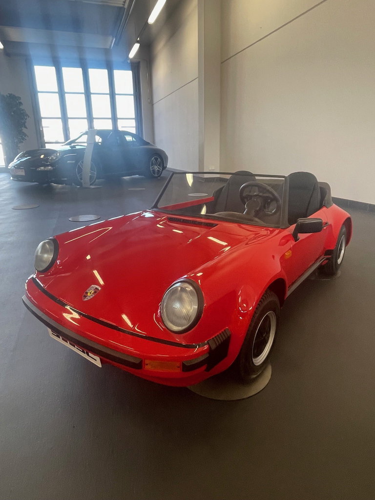 Porsche 911 Junior