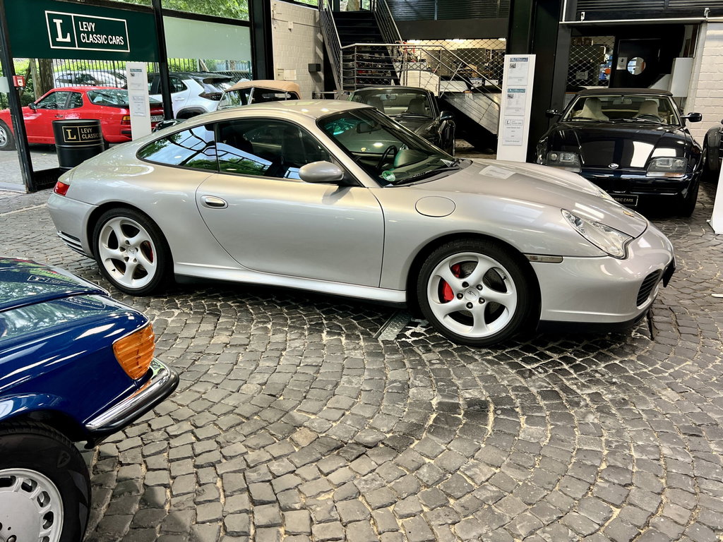 Porsche 996.2 Carrera 4S