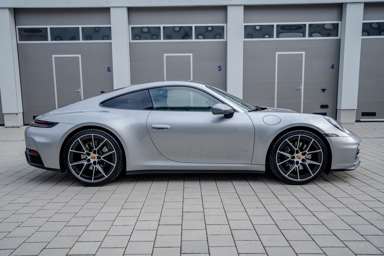 Porsche 992.2 Carrera T
