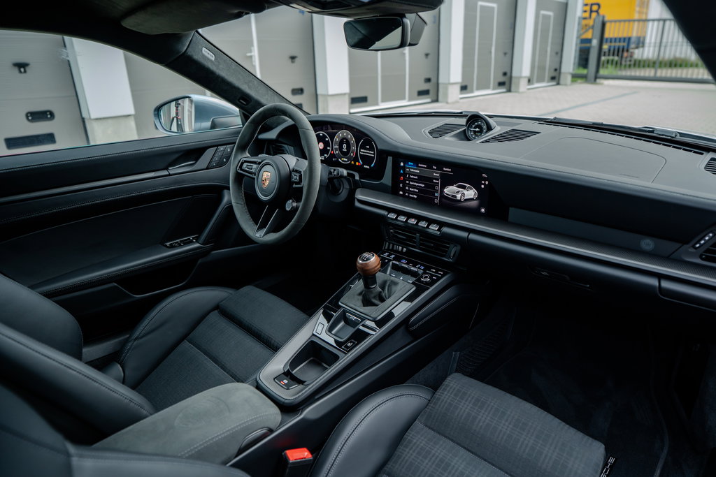 Porsche 992.2 Carrera T