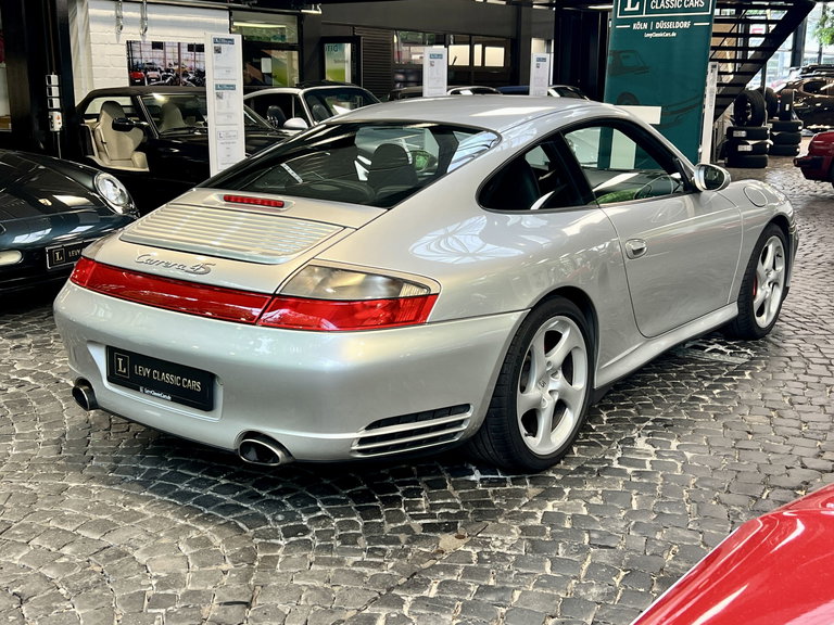 Porsche 996.2 Carrera 4S