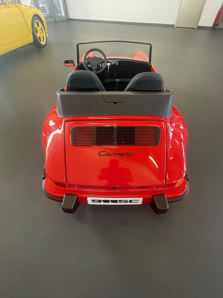 Porsche 911 Junior