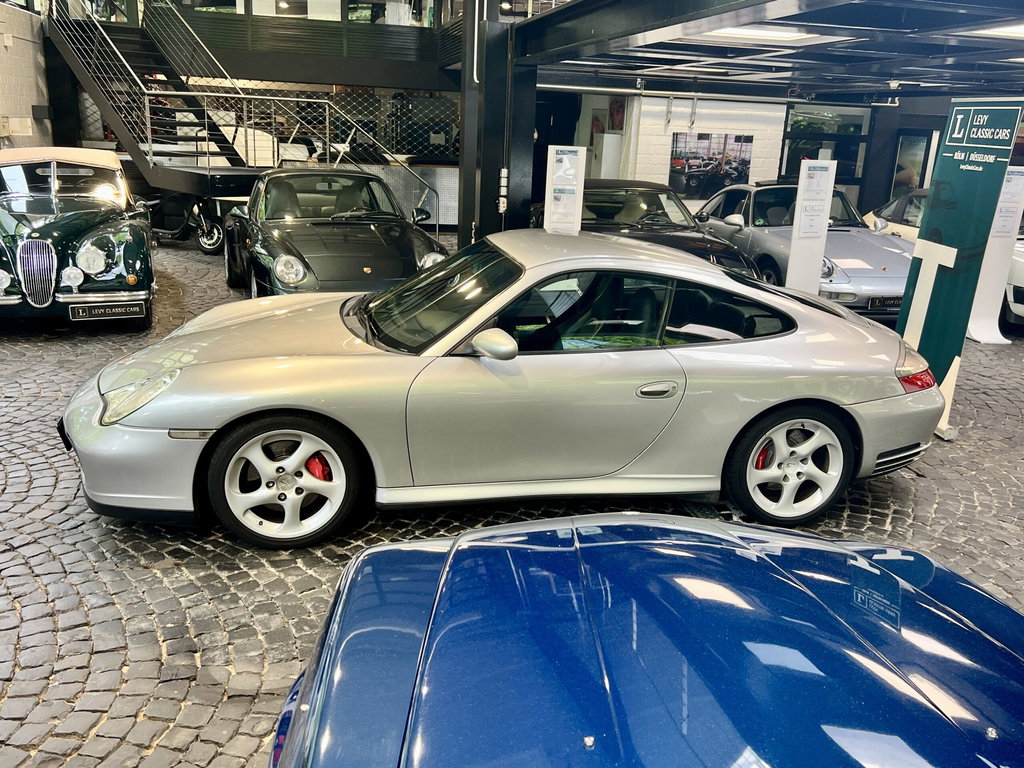 Porsche 996.2 Carrera 4S
