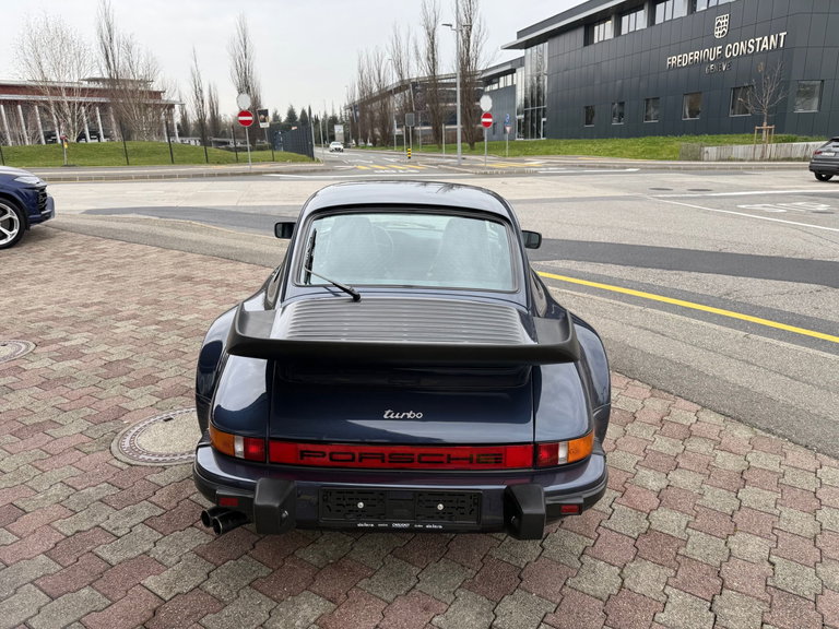 Porsche 911 Turbo 3.3
