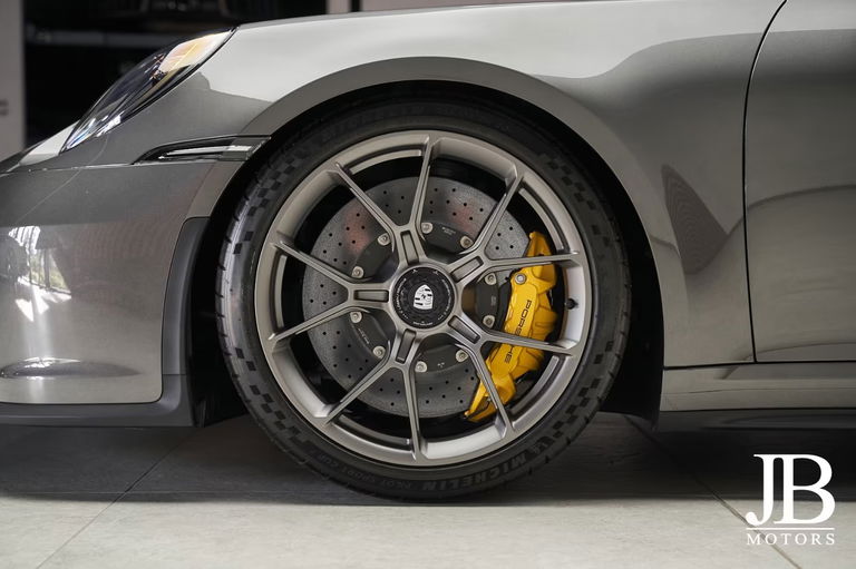 Porsche 992 GT3 Touring