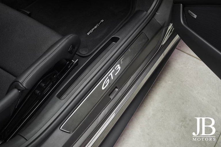 Porsche 992 GT3 Touring