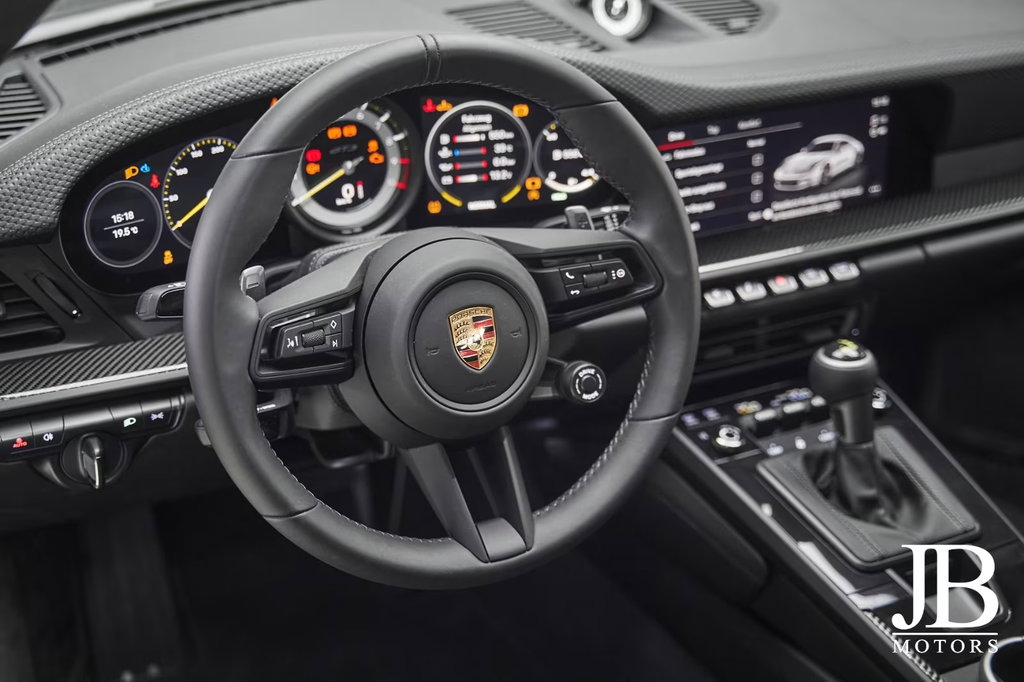 Porsche 992 GT3 Touring