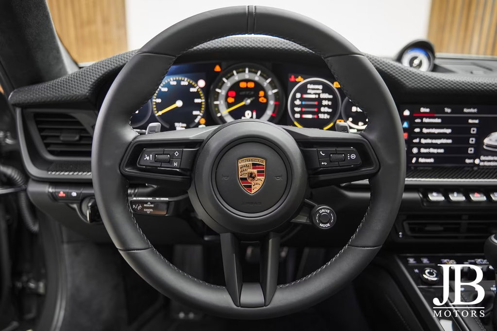 Porsche 992 GT3 Touring