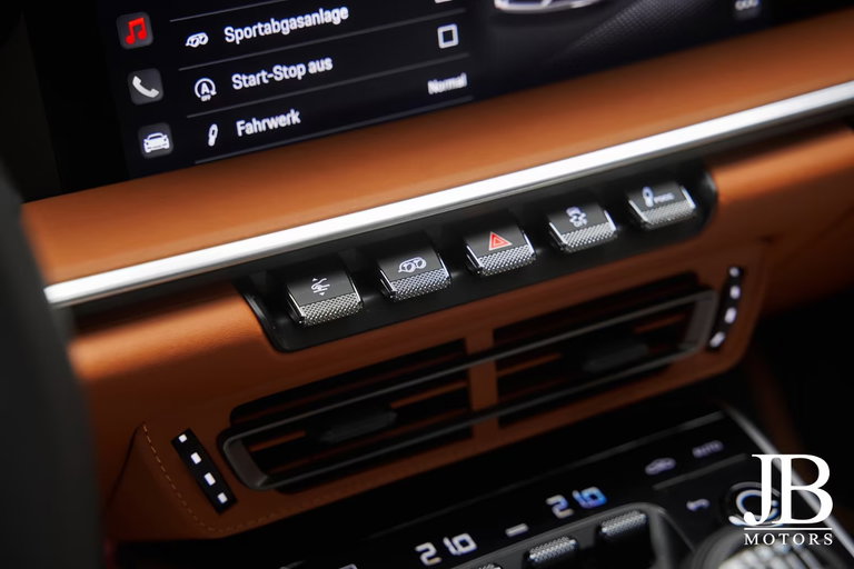 Porsche 992 Sport Classic