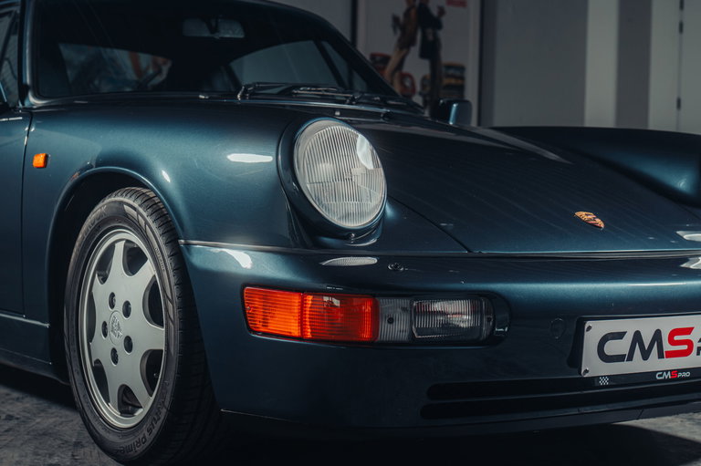 Porsche 964 Carrera 4
