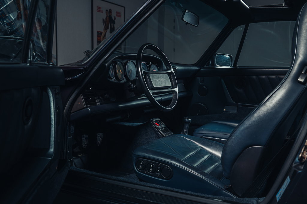 Porsche 964 Carrera 4