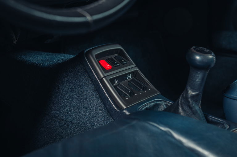 Porsche 964 Carrera 4