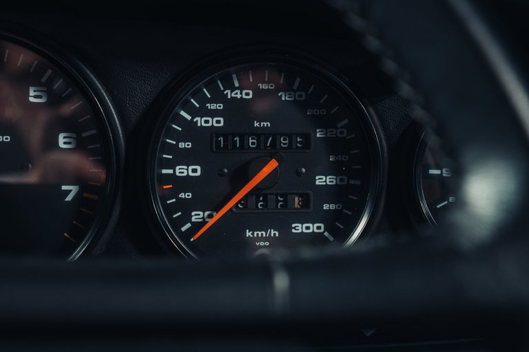 Porsche 964 Carrera 4