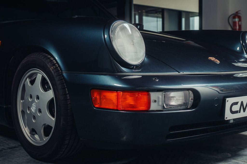 Porsche 964 Carrera 4