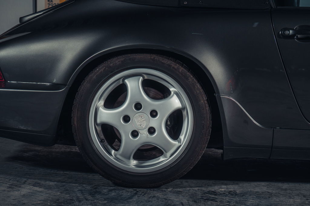 Porsche 964 Carrera 4