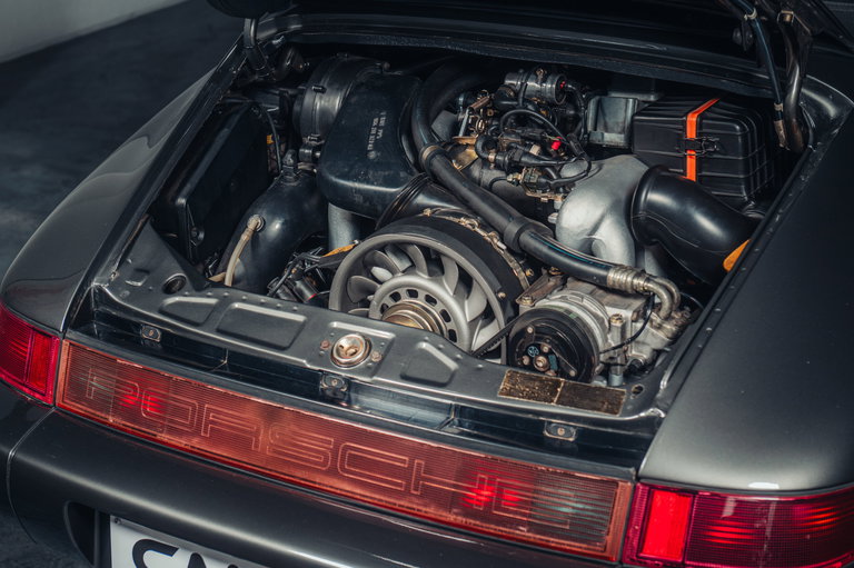 Porsche 964 Carrera 4