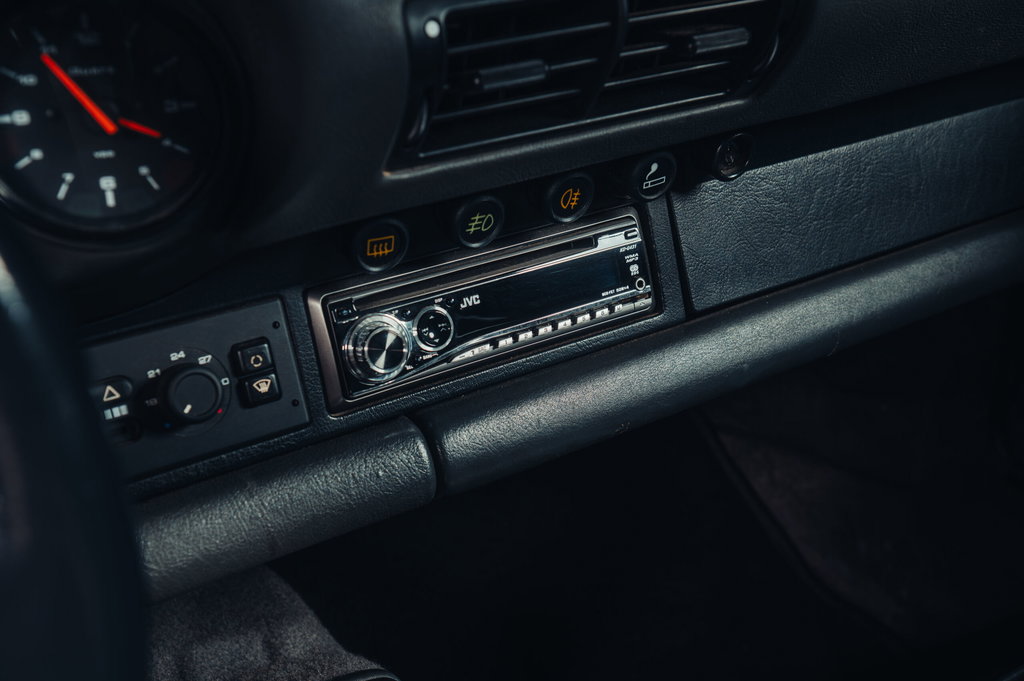 Porsche 964 Carrera 4