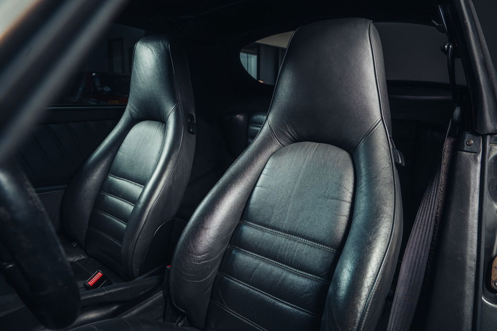 Porsche 964 Carrera 4