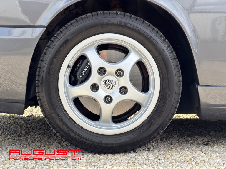 Porsche 964 Carrera 4