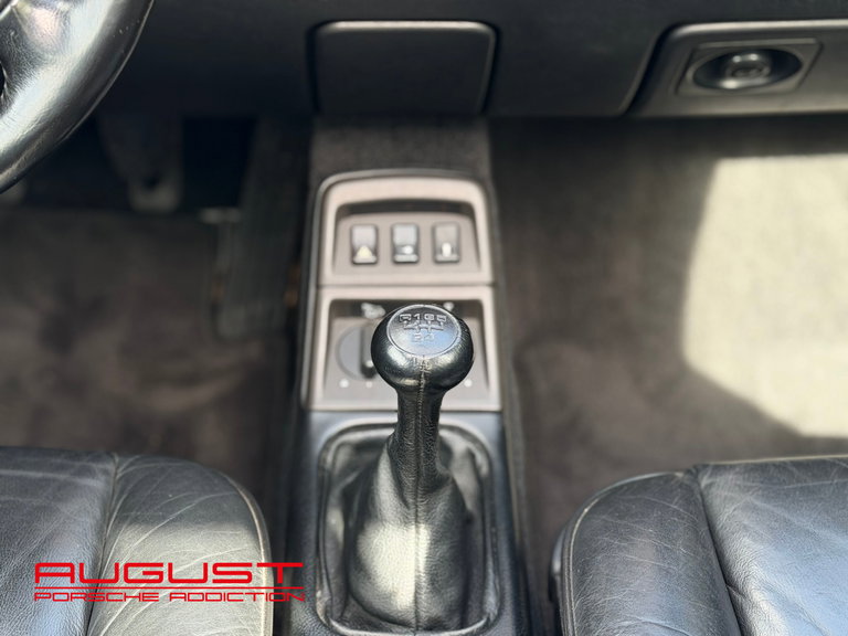 Porsche 964 Carrera 4