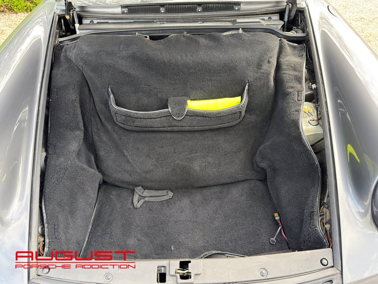 Porsche 964 Carrera 4