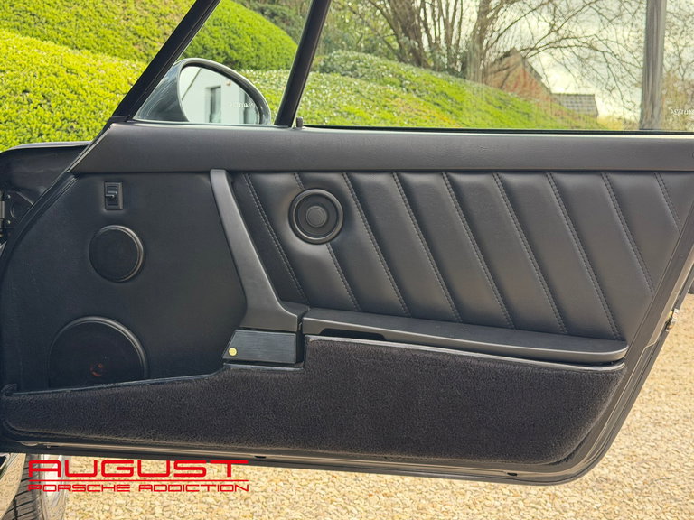 Porsche 964 Carrera 4