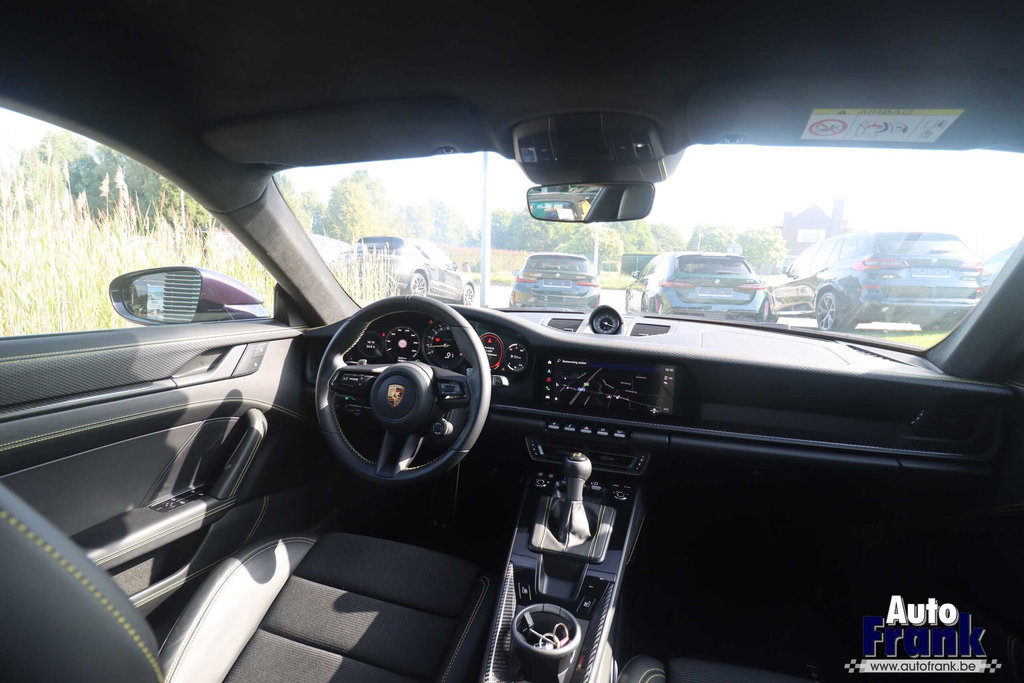 Porsche 992 GT3 Touring