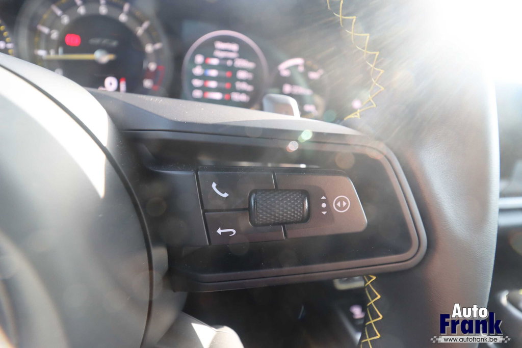 Porsche 992 GT3 Touring