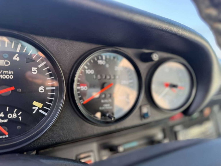 Porsche 911 Turbo 3.3