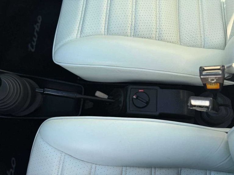 Porsche 911 Turbo 3.3