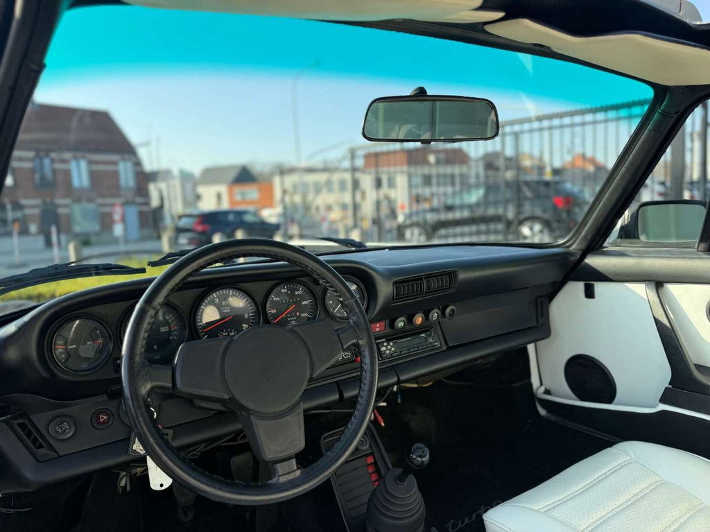 Porsche 911 Turbo 3.3