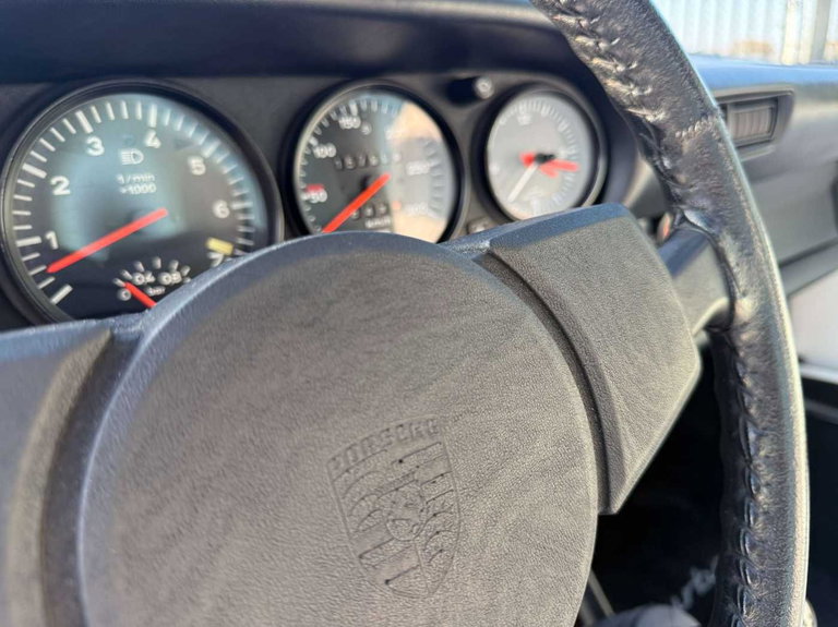 Porsche 911 Turbo 3.3