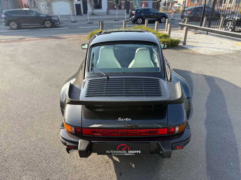 Porsche 911 Turbo 3.3