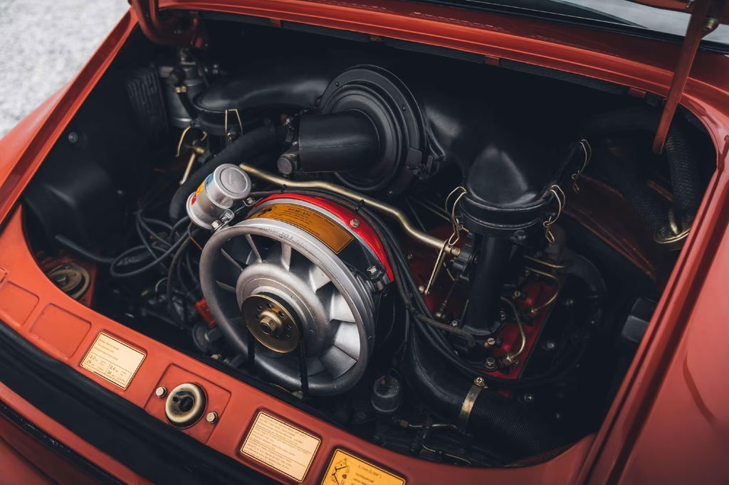 Porsche 911 Carrera 2.7