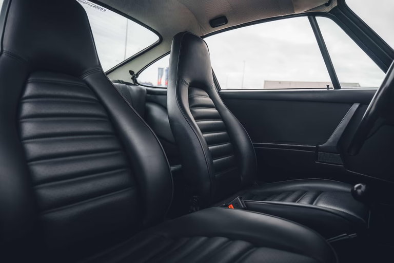 Porsche 911 Carrera 2.7