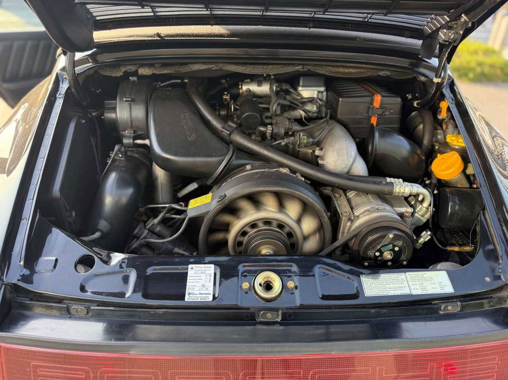 Porsche 964 Carrera 4