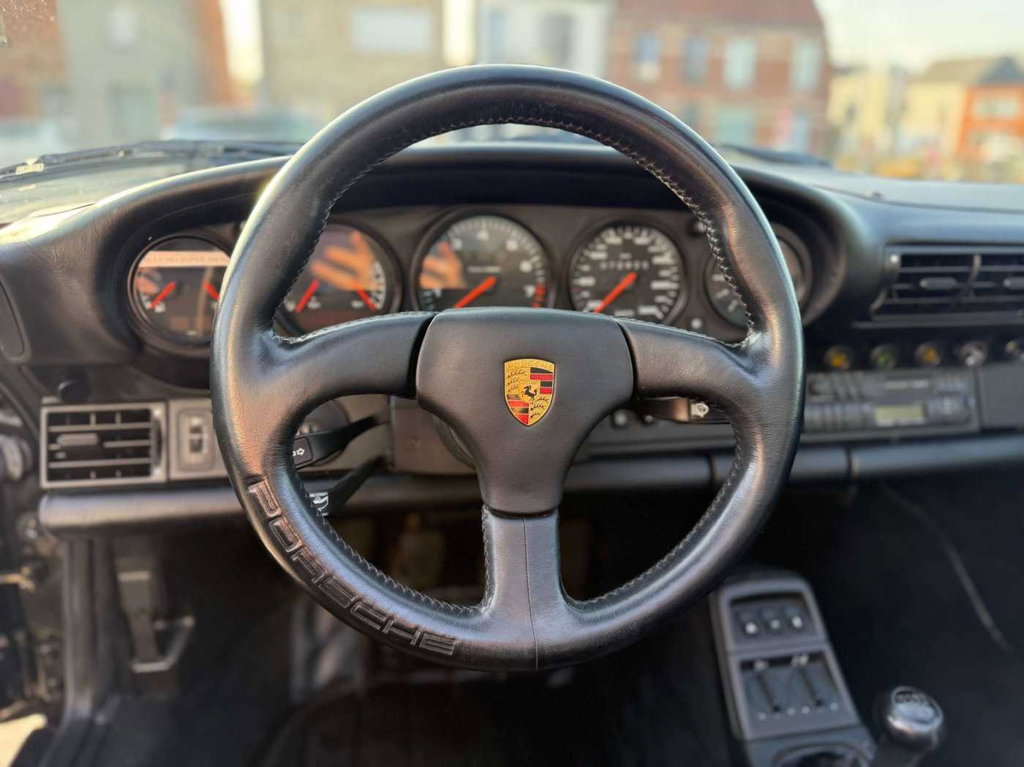 Porsche 964 Carrera 4