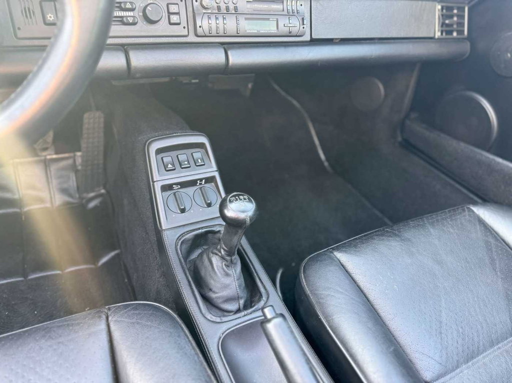 Porsche 964 Carrera 4