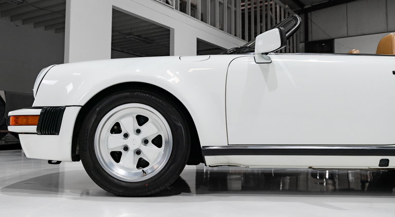 Porsche 911 Carrera 3.2 Speedster (US)