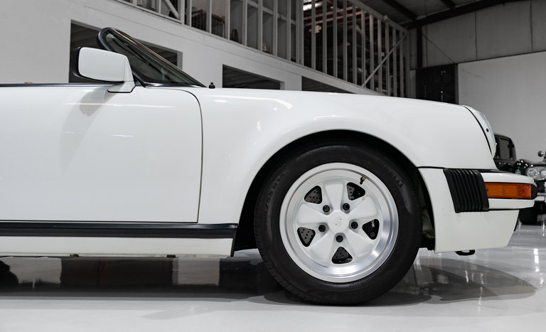 Porsche 911 Carrera 3.2 Speedster (US)