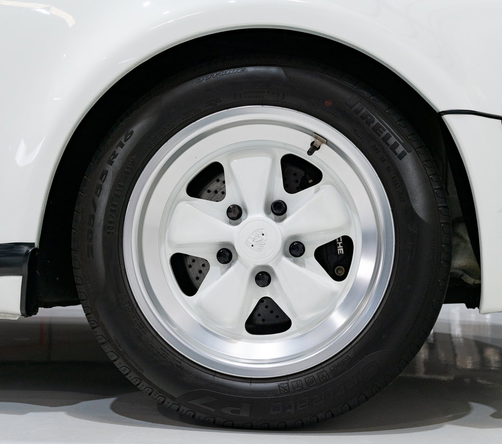 Porsche 911 Carrera 3.2 Speedster (US)