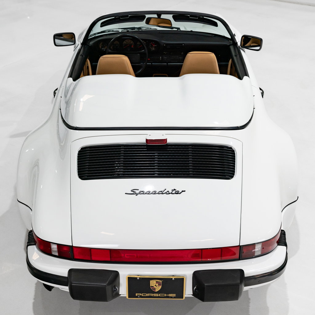 Porsche 911 Carrera 3.2 Speedster (US)