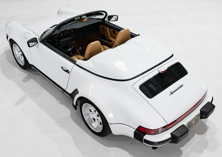 Porsche 911 Carrera 3.2 Speedster (US)