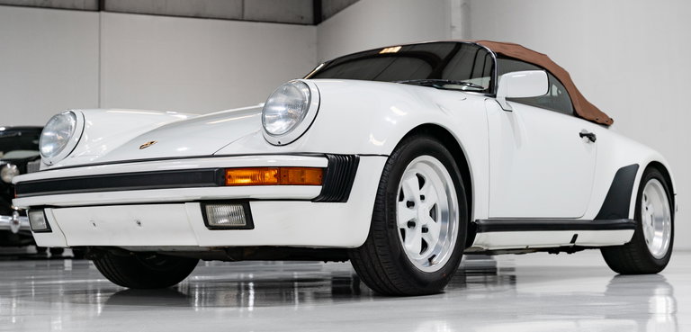 Porsche 911 Carrera 3.2 Speedster (US)