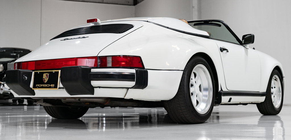 Porsche 911 Carrera 3.2 Speedster (US)