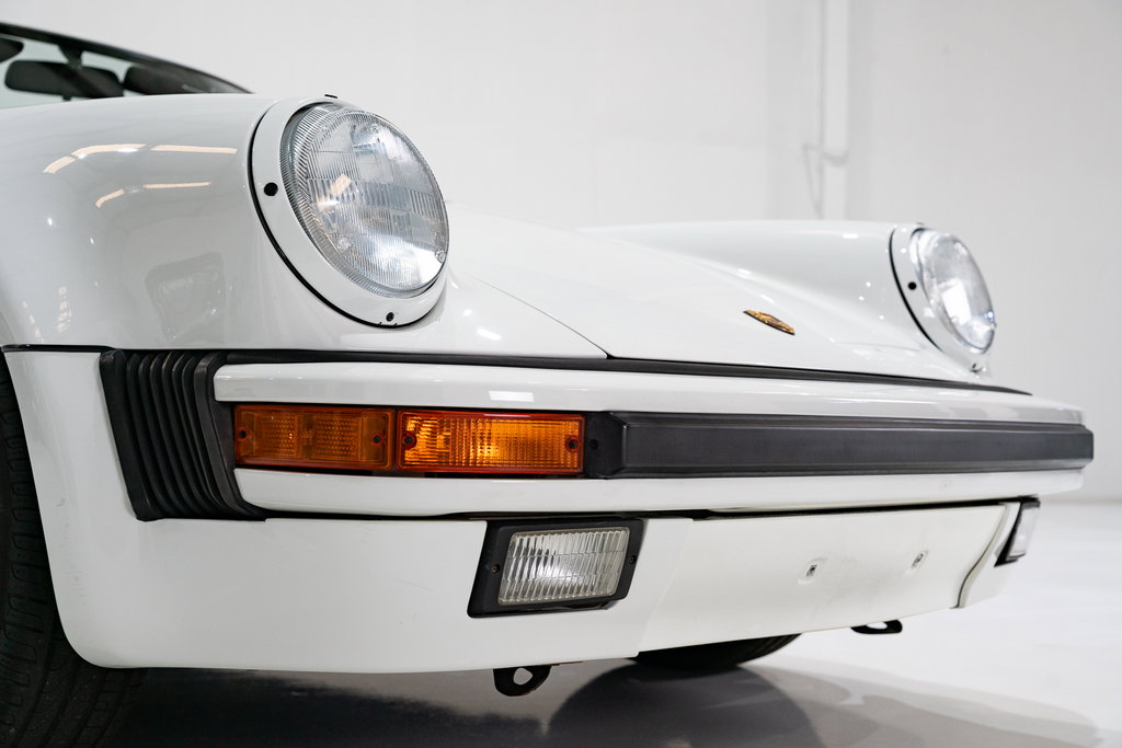 Porsche 911 Carrera 3.2 Speedster (US)